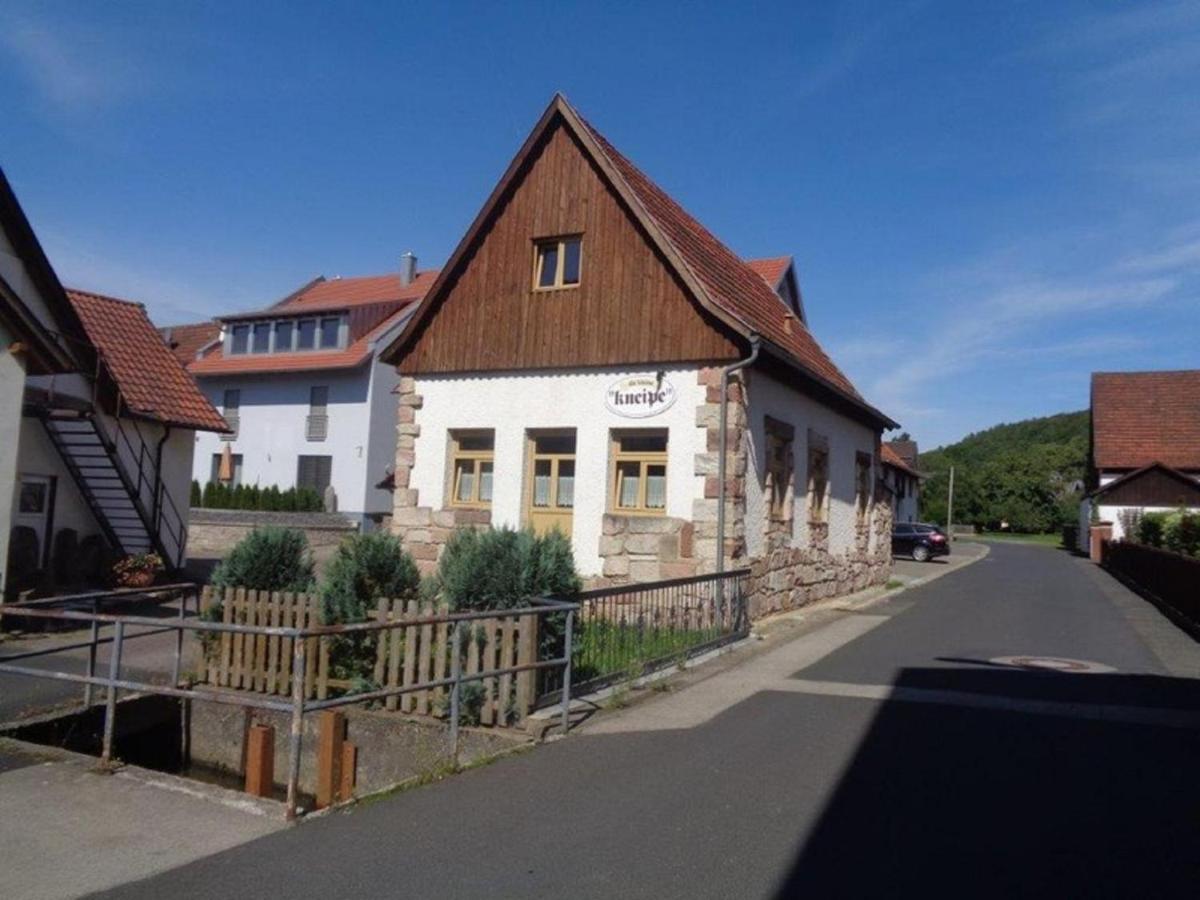 Ferienhaus Zur Kleinen Kneipe 弗拉敦根 外观 照片