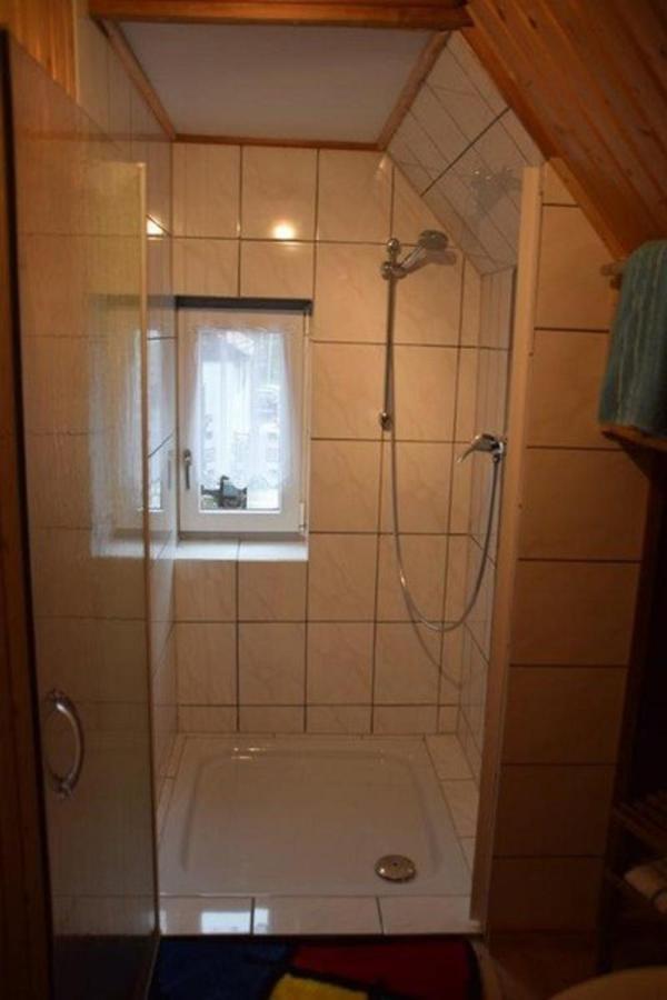 Ferienhaus Zur Kleinen Kneipe 弗拉敦根 外观 照片
